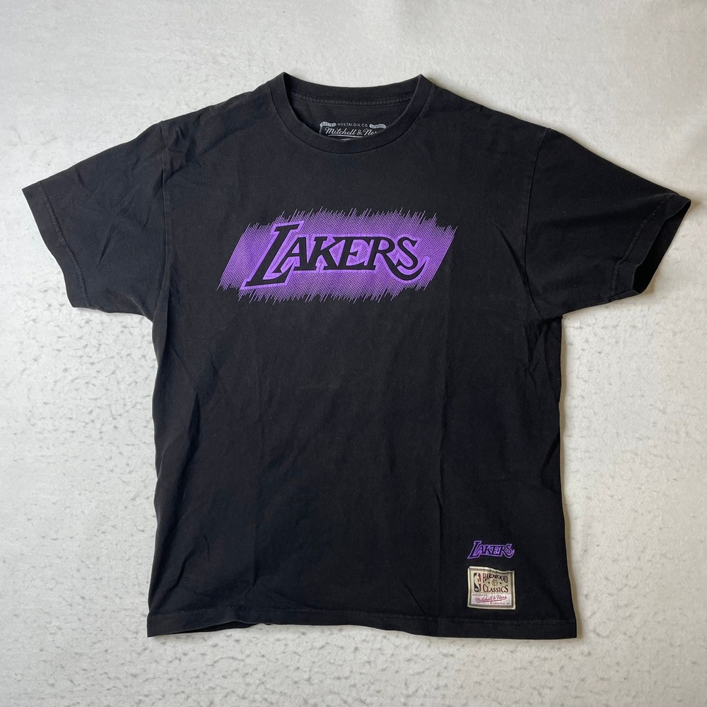Mitchell & Ness T Shirt Mens Large Black Lakers Hardwood Classics Graphic‎ Tee